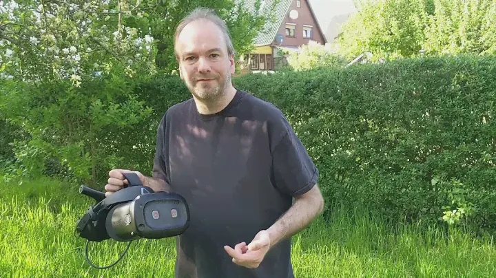 HTC Vive Cosmos Elite (und Wireless Adapter) im Test der VR Legion